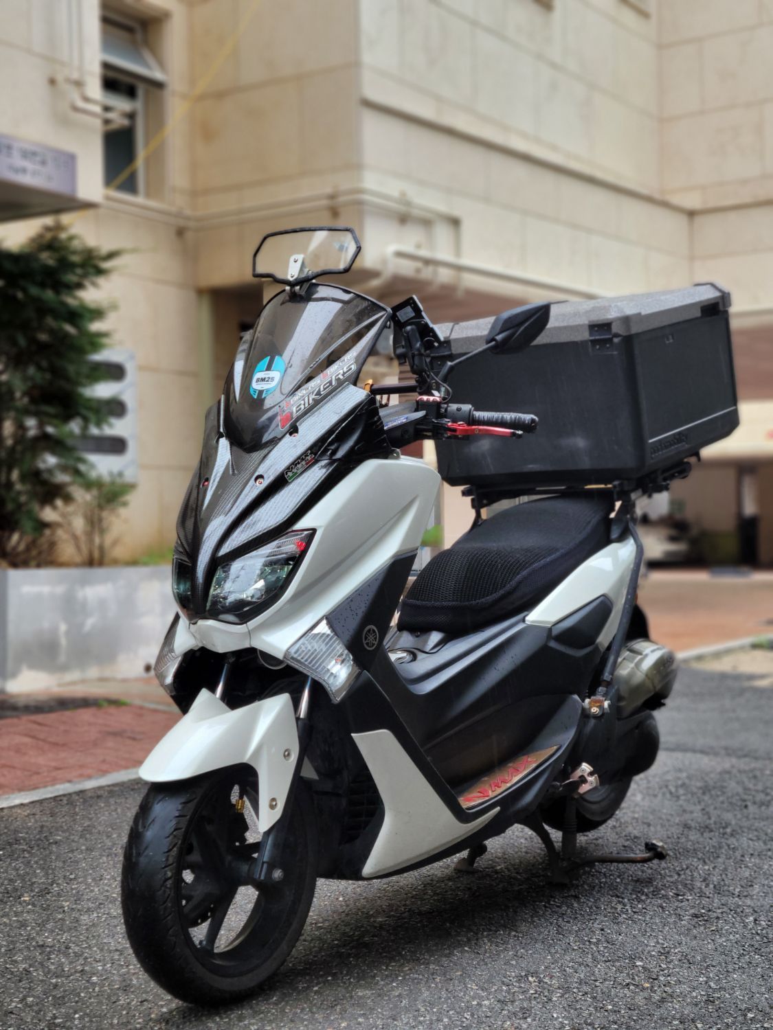 야마하 NMAX 125 more