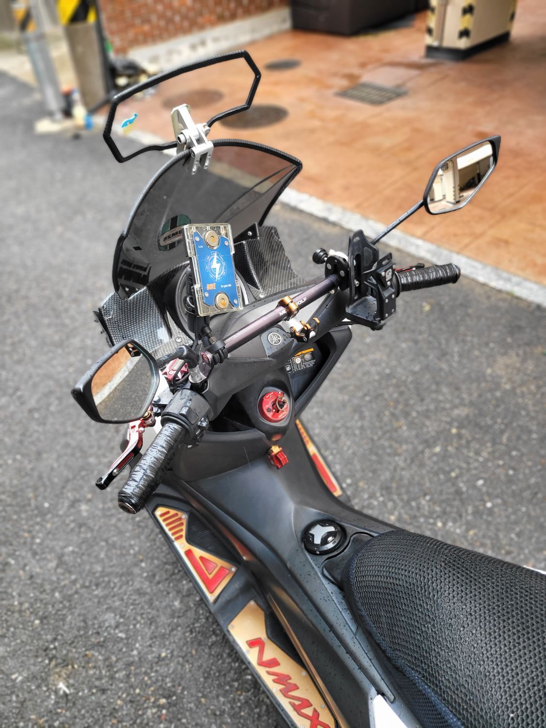 야마하 NMAX 125 9