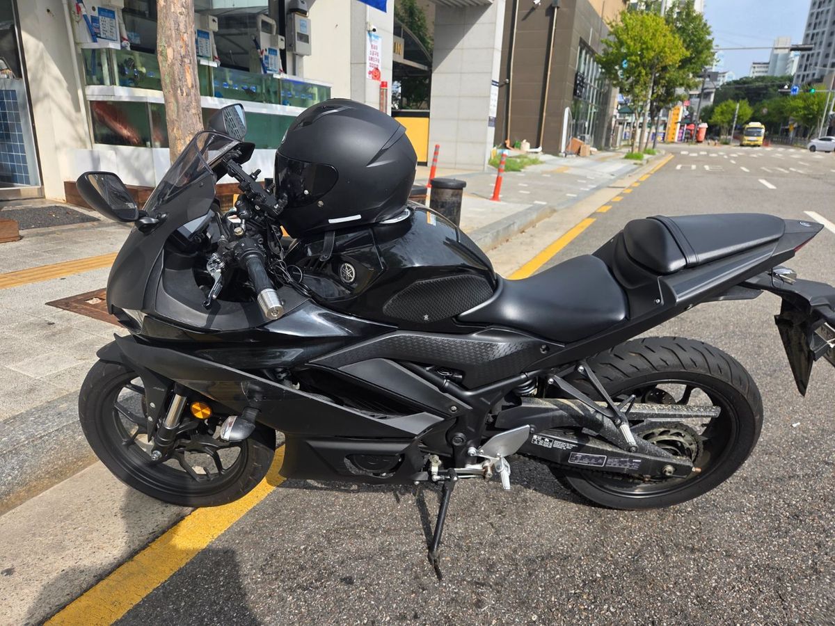 야마하 YZF R3 main