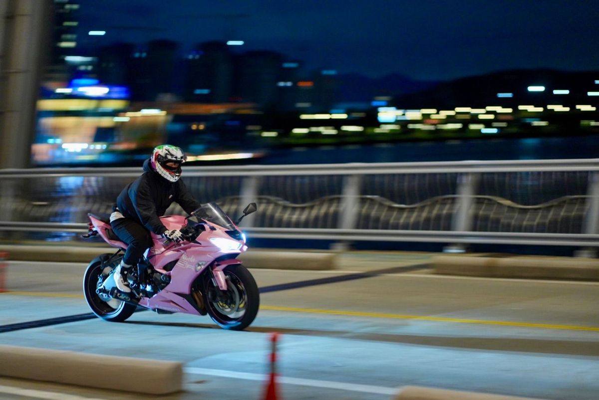 가와사키 닌자 ZX-6R 8
