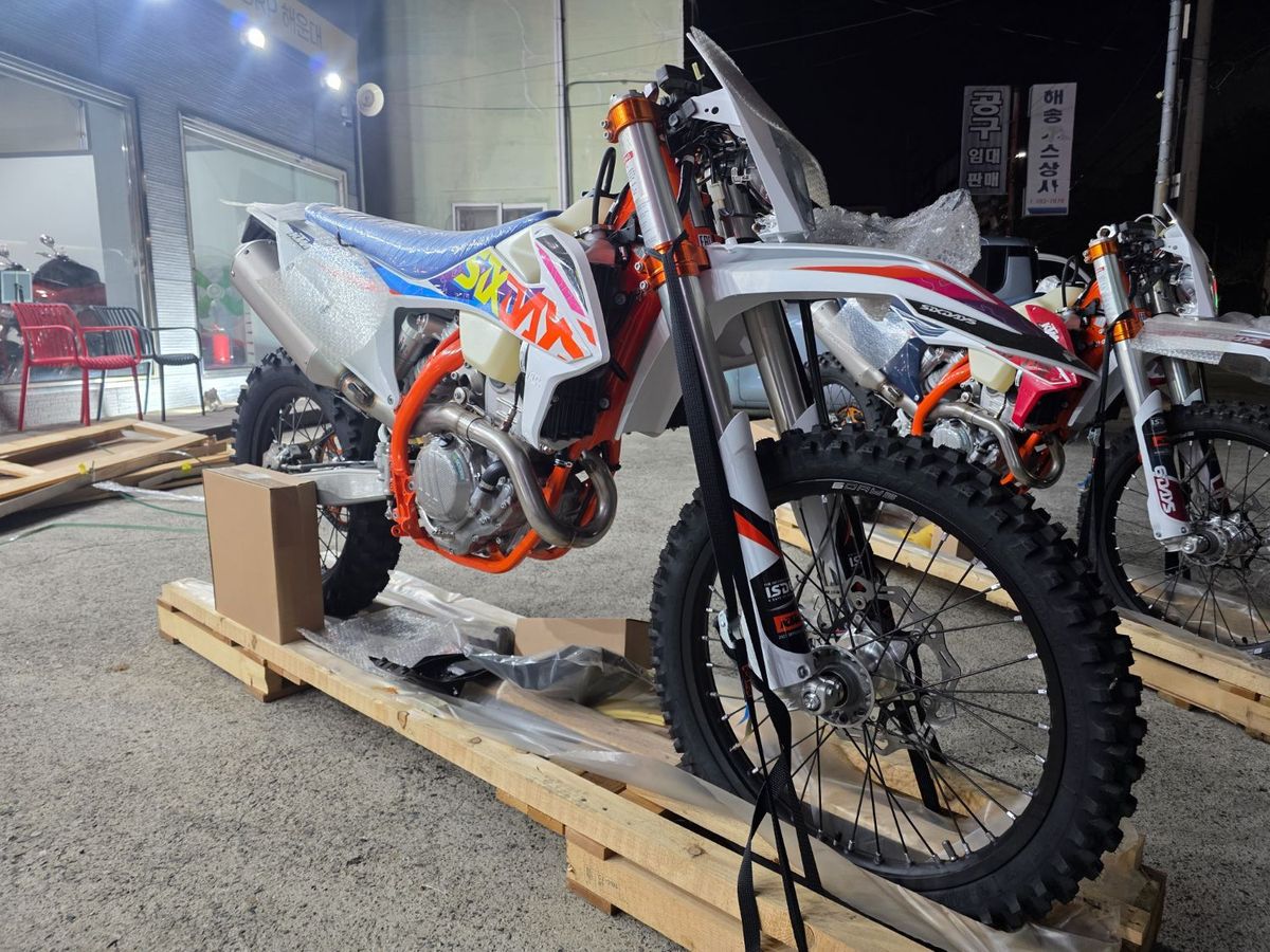 KTM 250 EXC F 식스데이 thumb 2