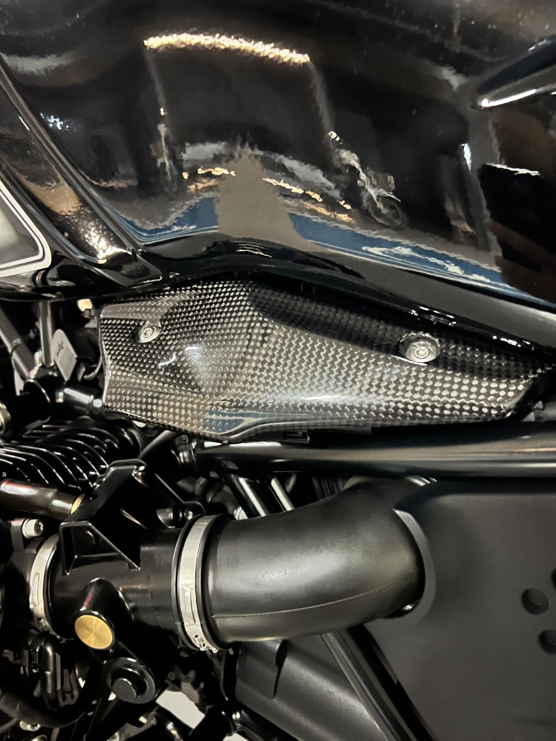 BMW R nine T  17