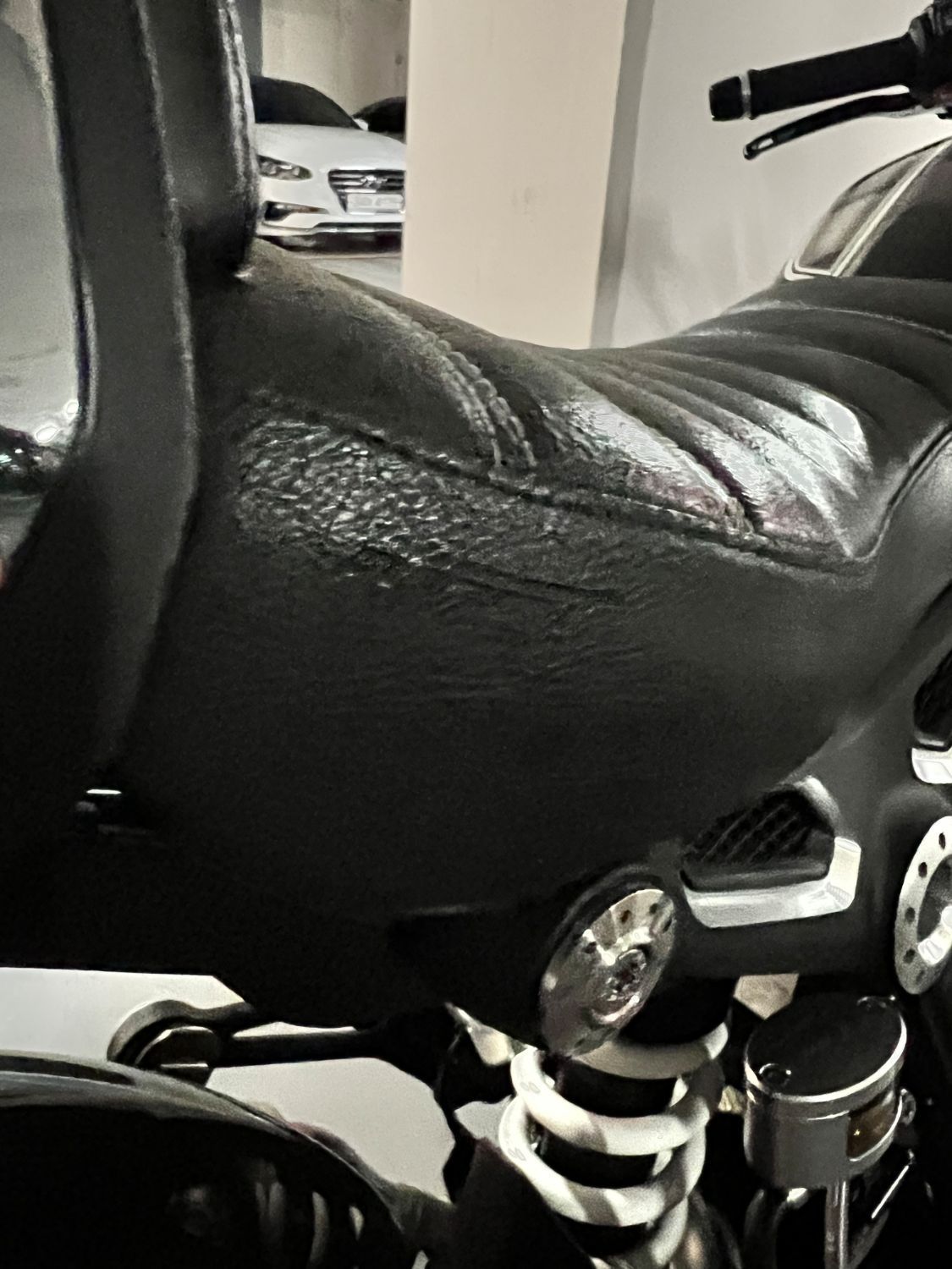 BMW R nine T  14
