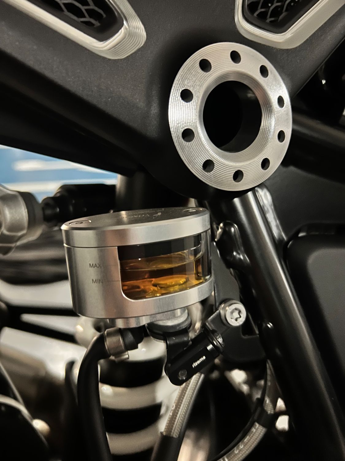 BMW R nine T  more