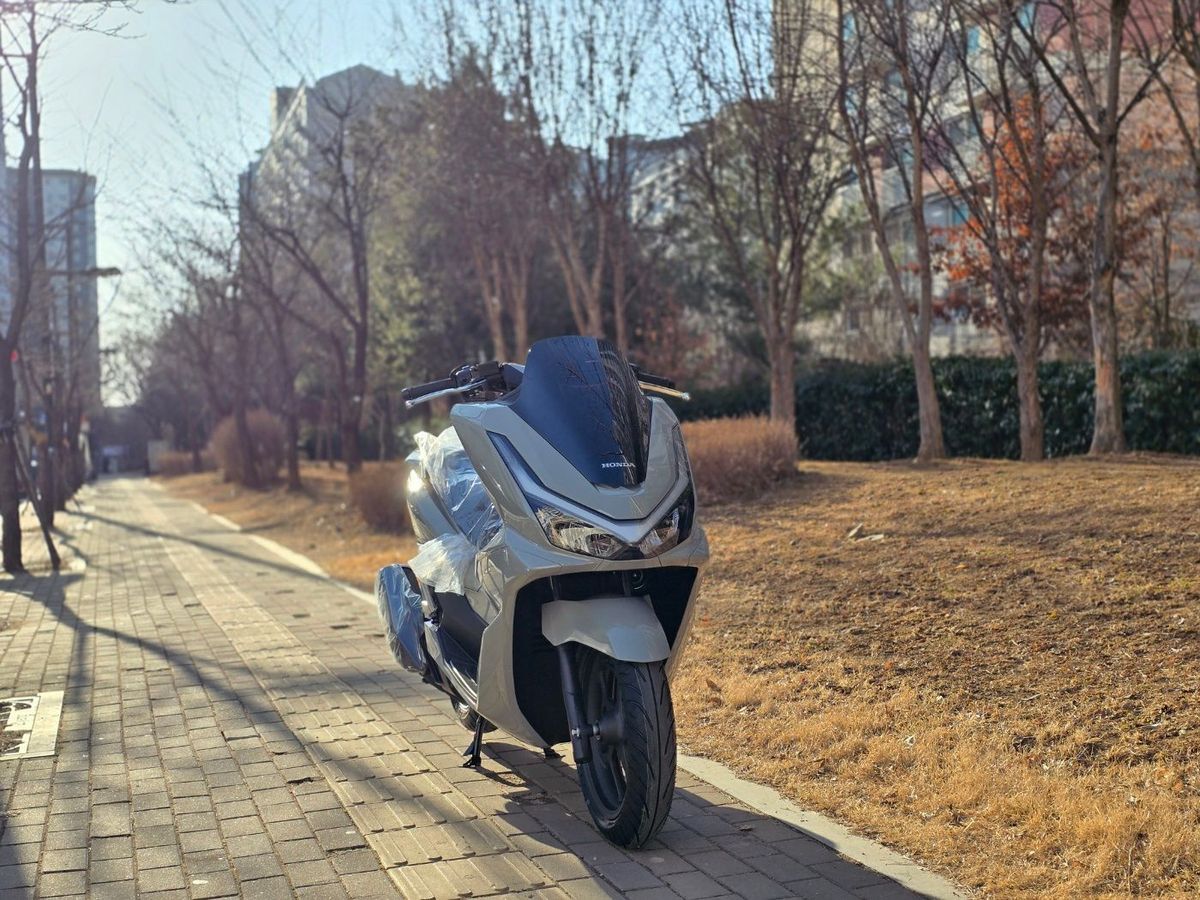혼다 PCX 125 more