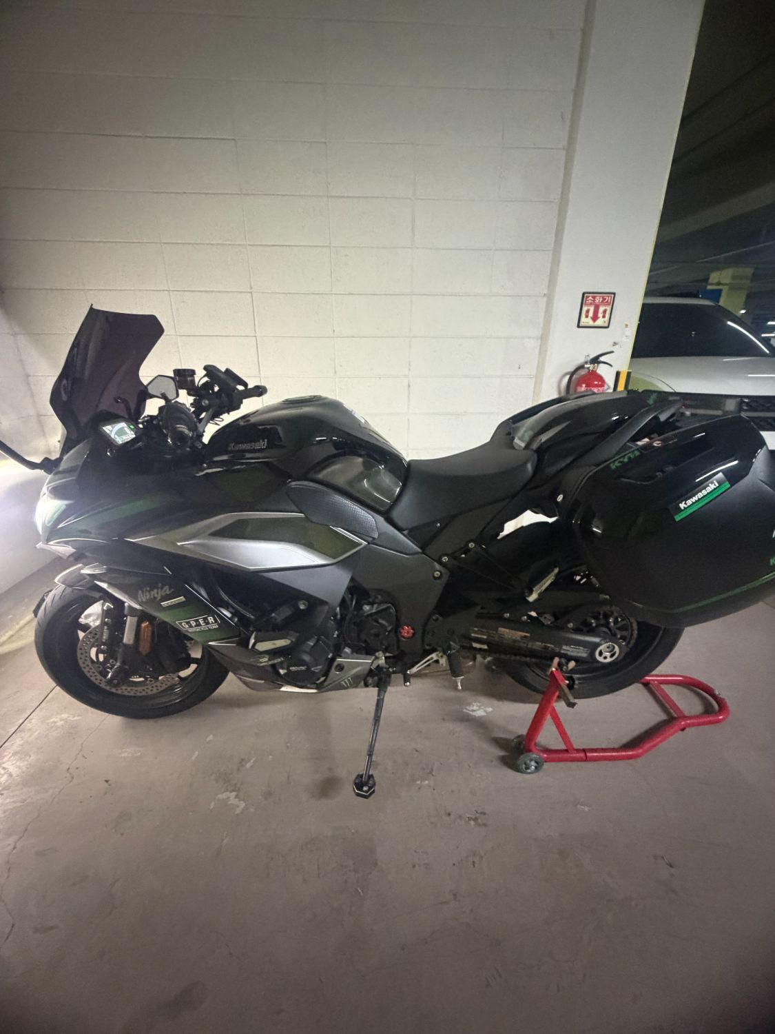 가와사키 Z 1000 SX 4