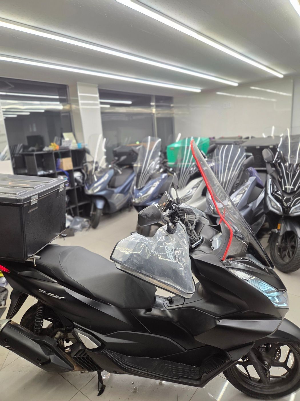 혼다 PCX 125 more