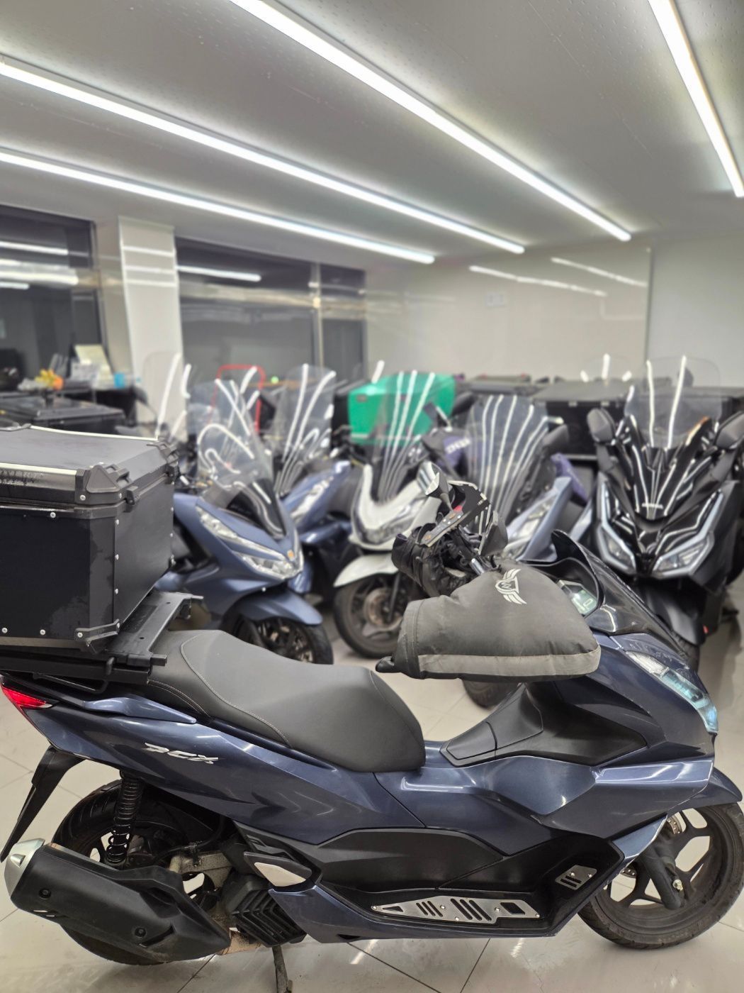 혼다 PCX 125 more