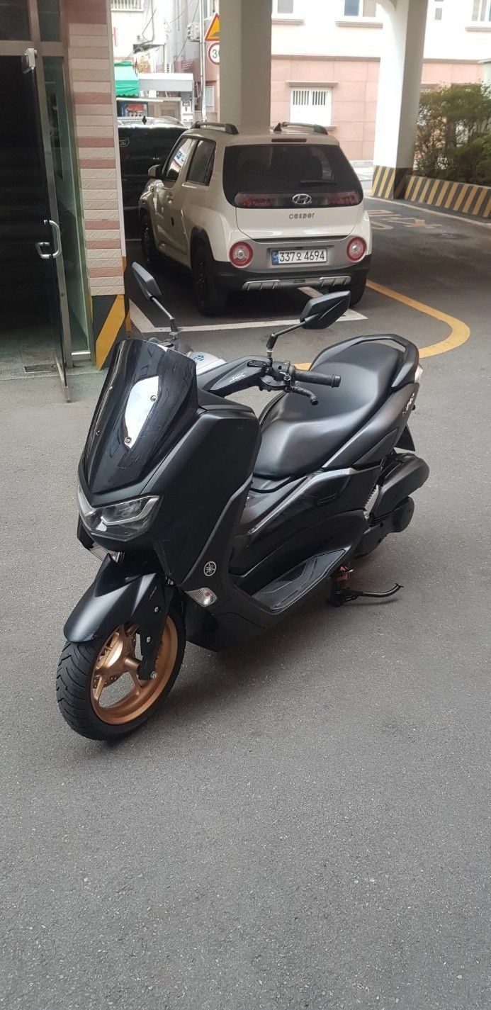 야마하 NMAX 125 more