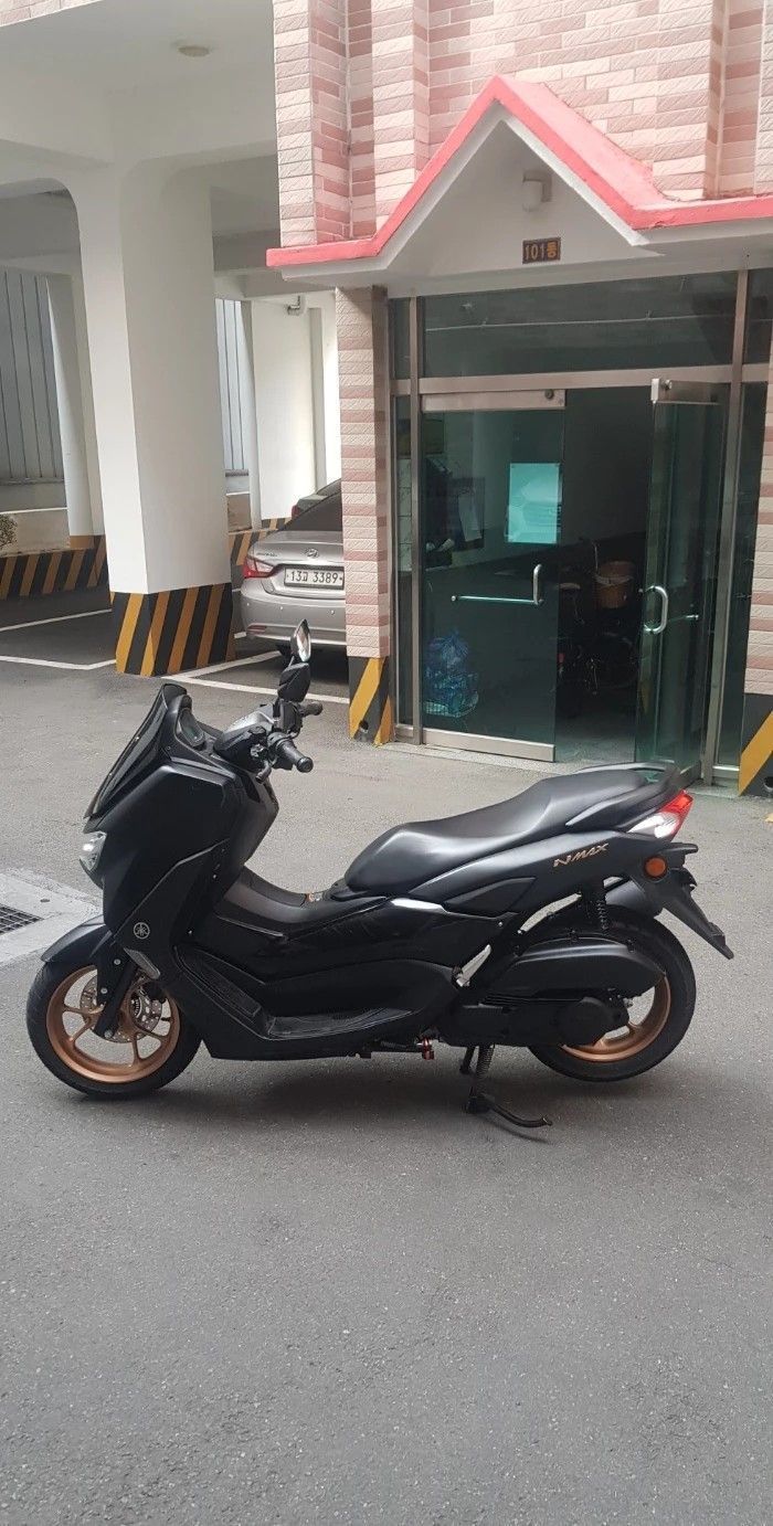 야마하 NMAX 125 4
