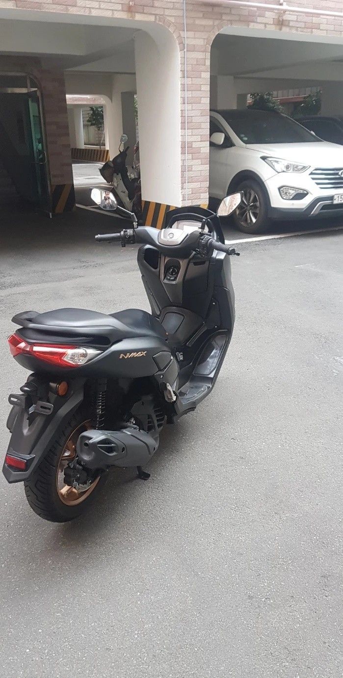 야마하 NMAX 125 7