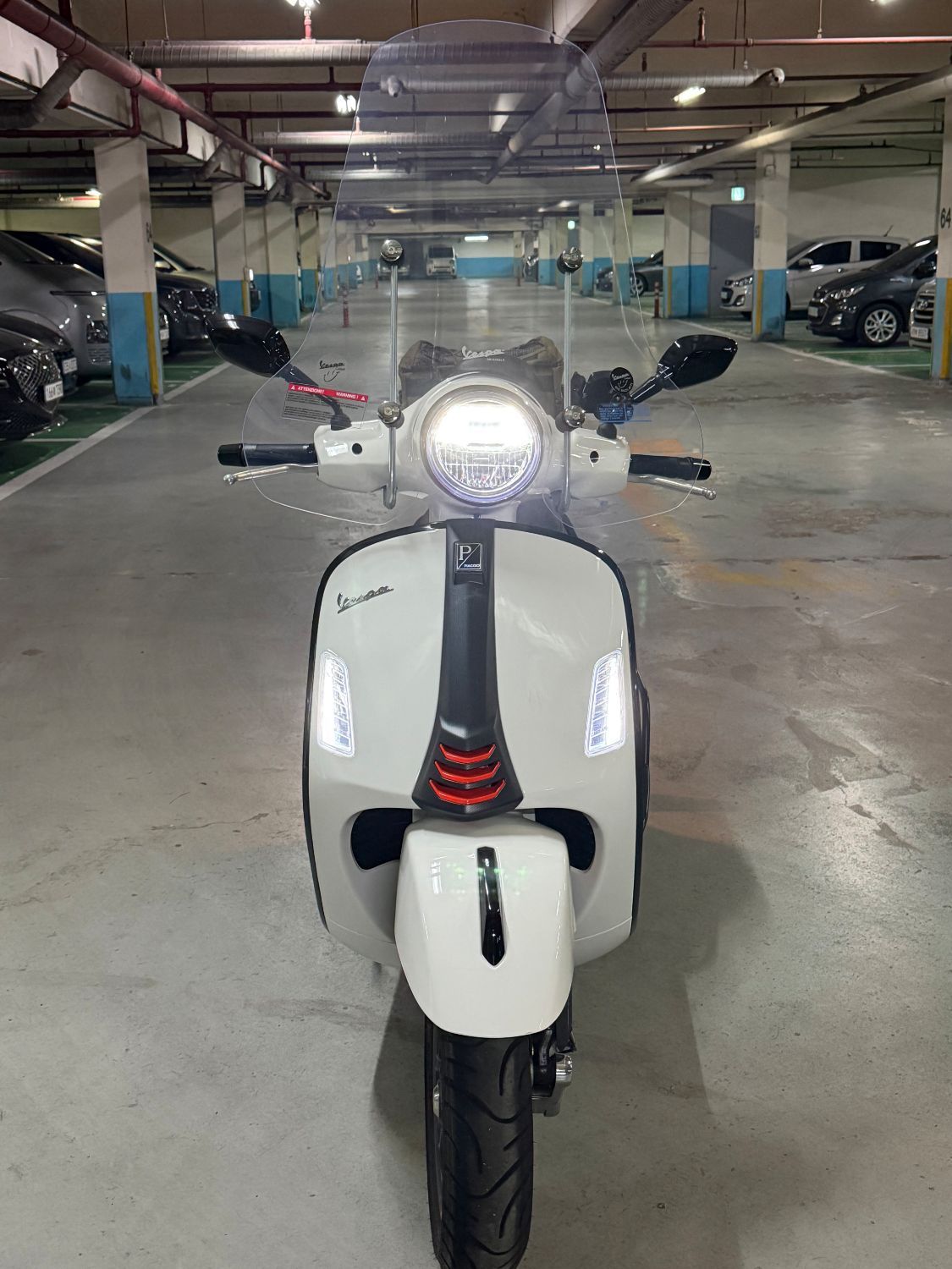 베스파 GTS 125 main