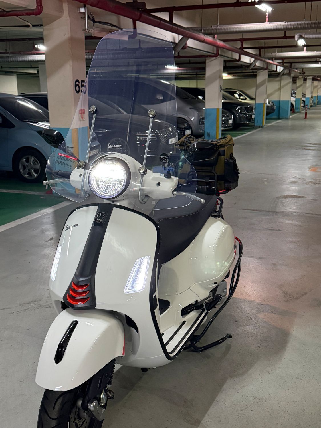 베스파 GTS 125 thumb 2