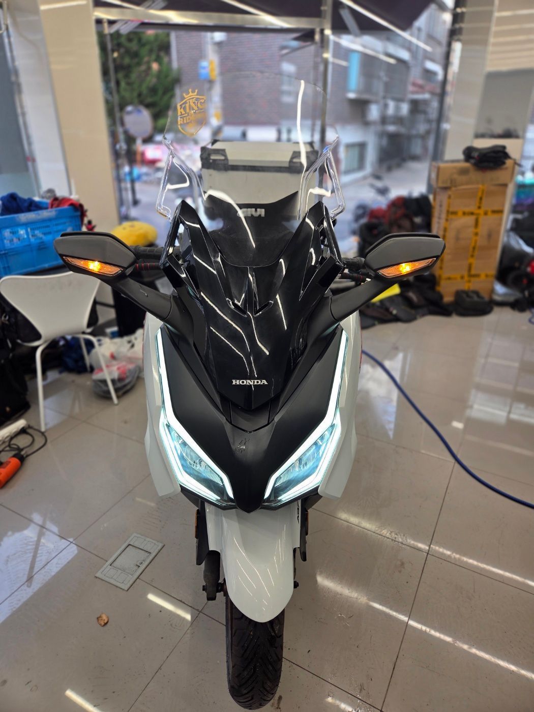 혼다 포르자 350 main