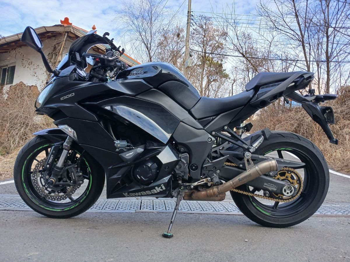가와사키 Z 1000 SX 12