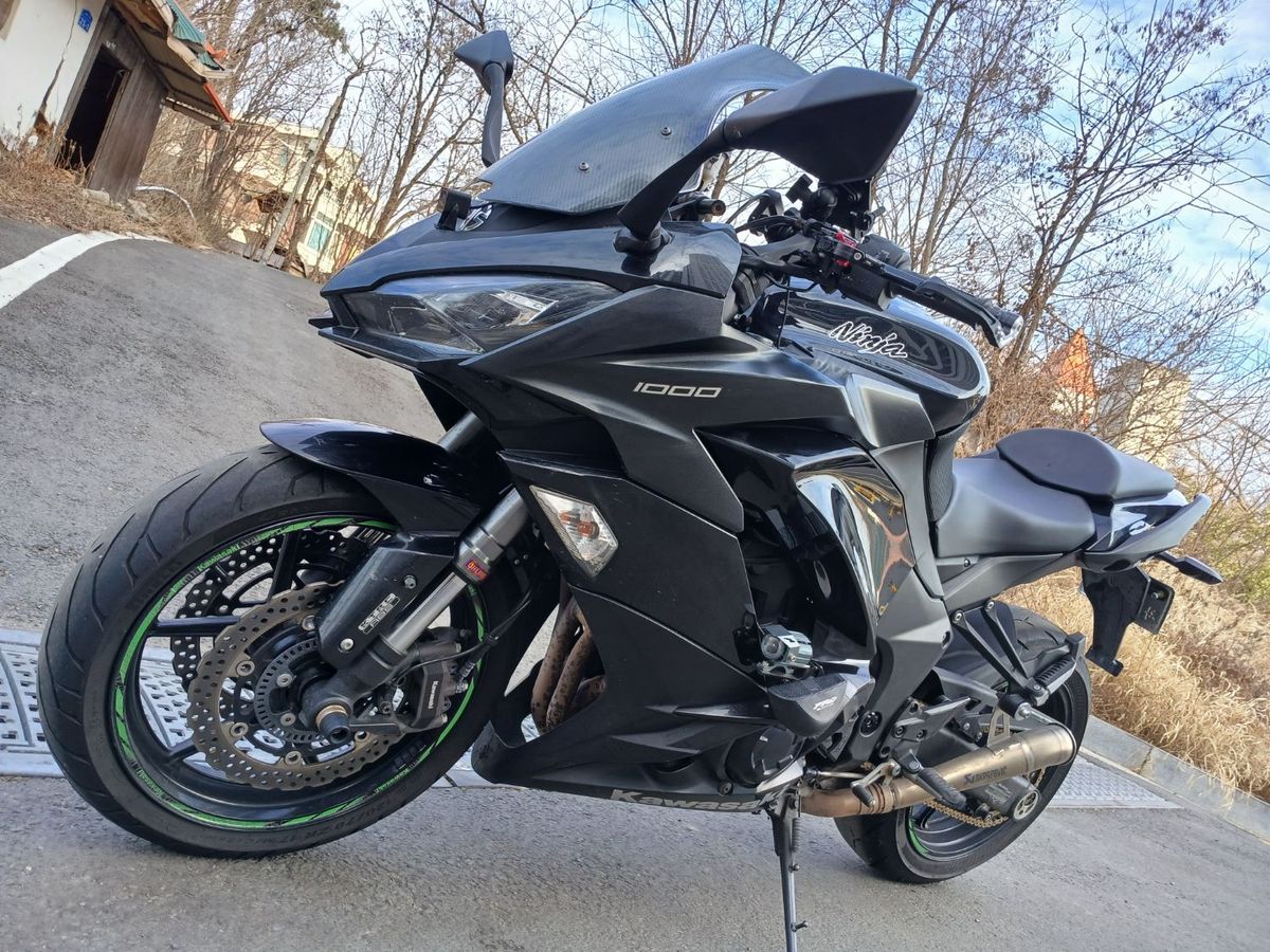 가와사키 Z 1000 SX more