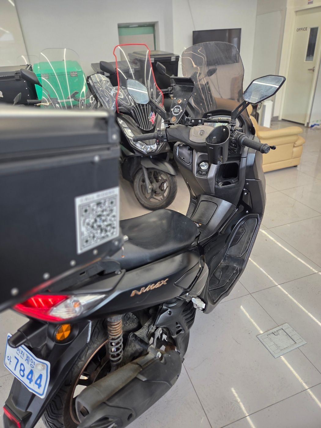 야마하 NMAX 125 4