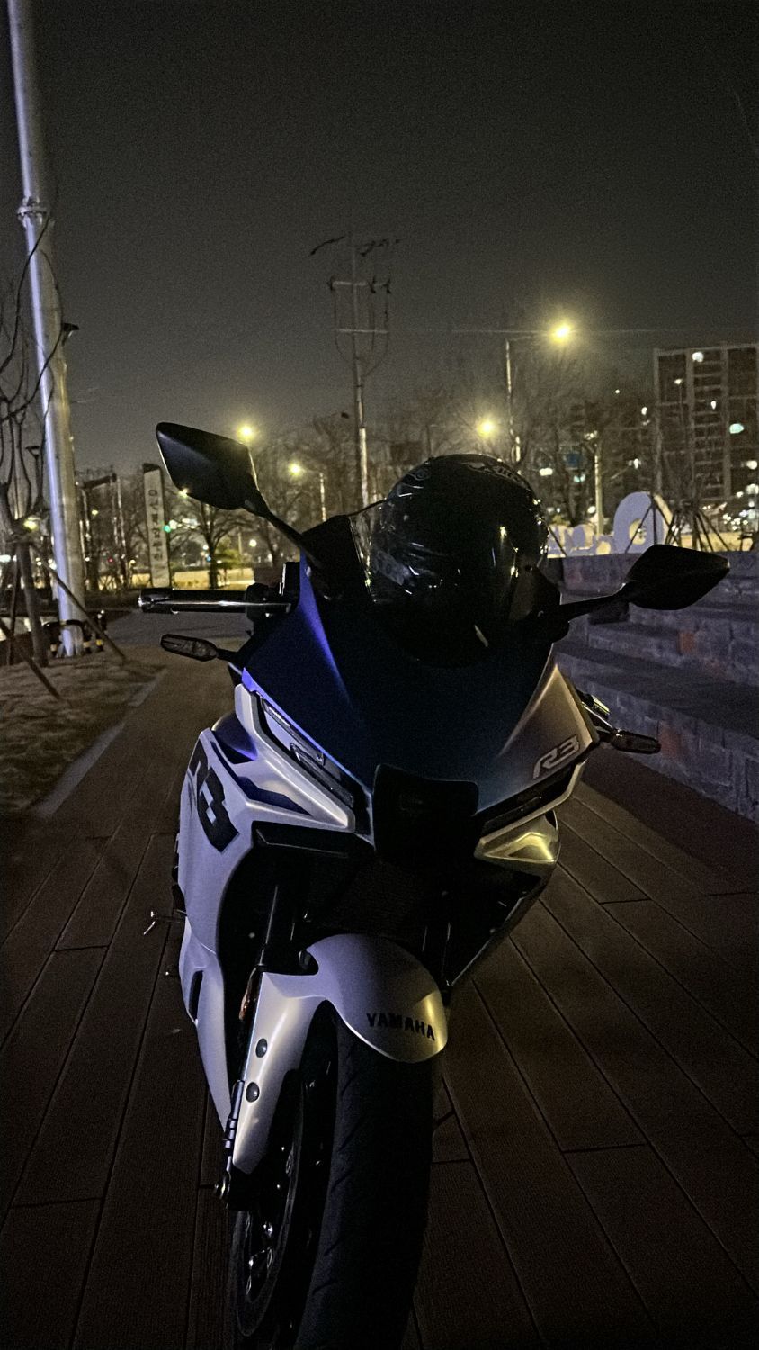 야마하 YZF R3 thumb 2