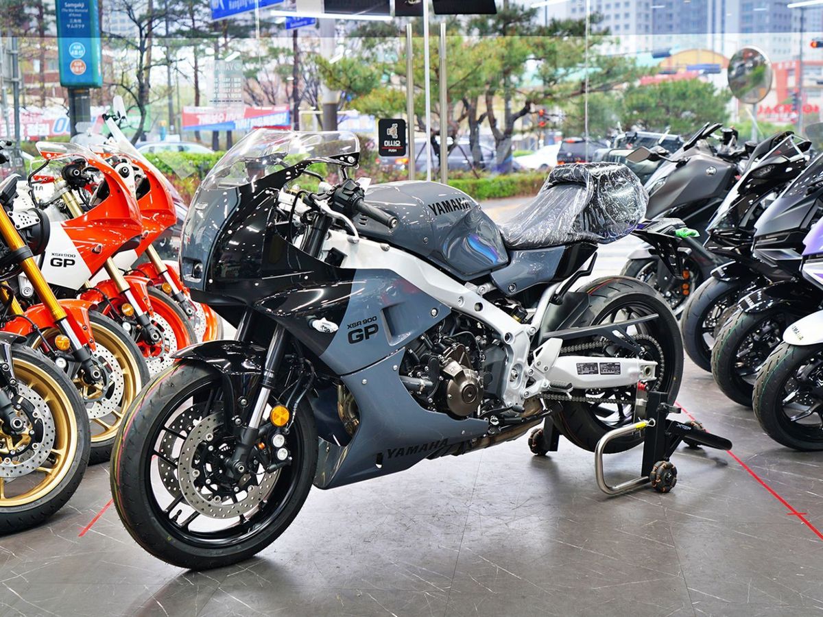 야마하 XSR 900 GP 43