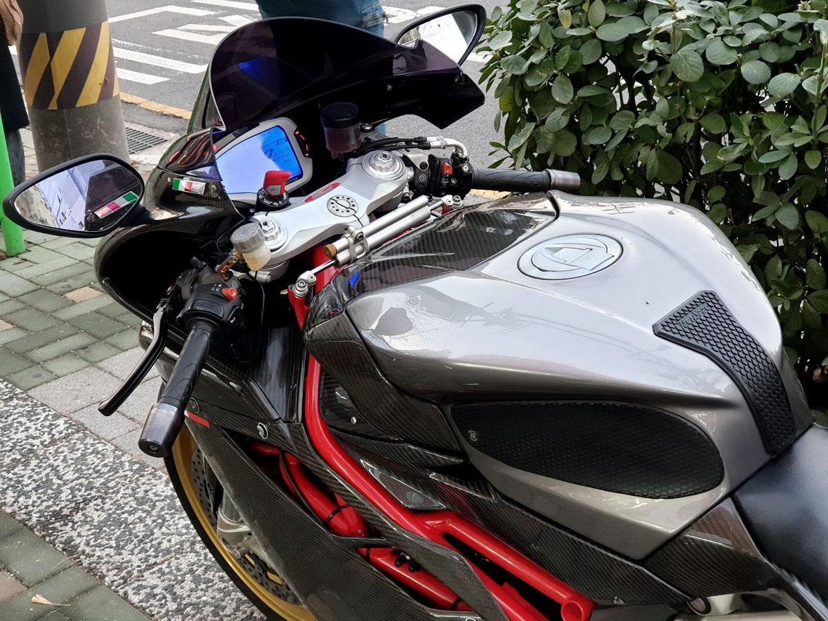 MV아구스타 F4 1000 R 17