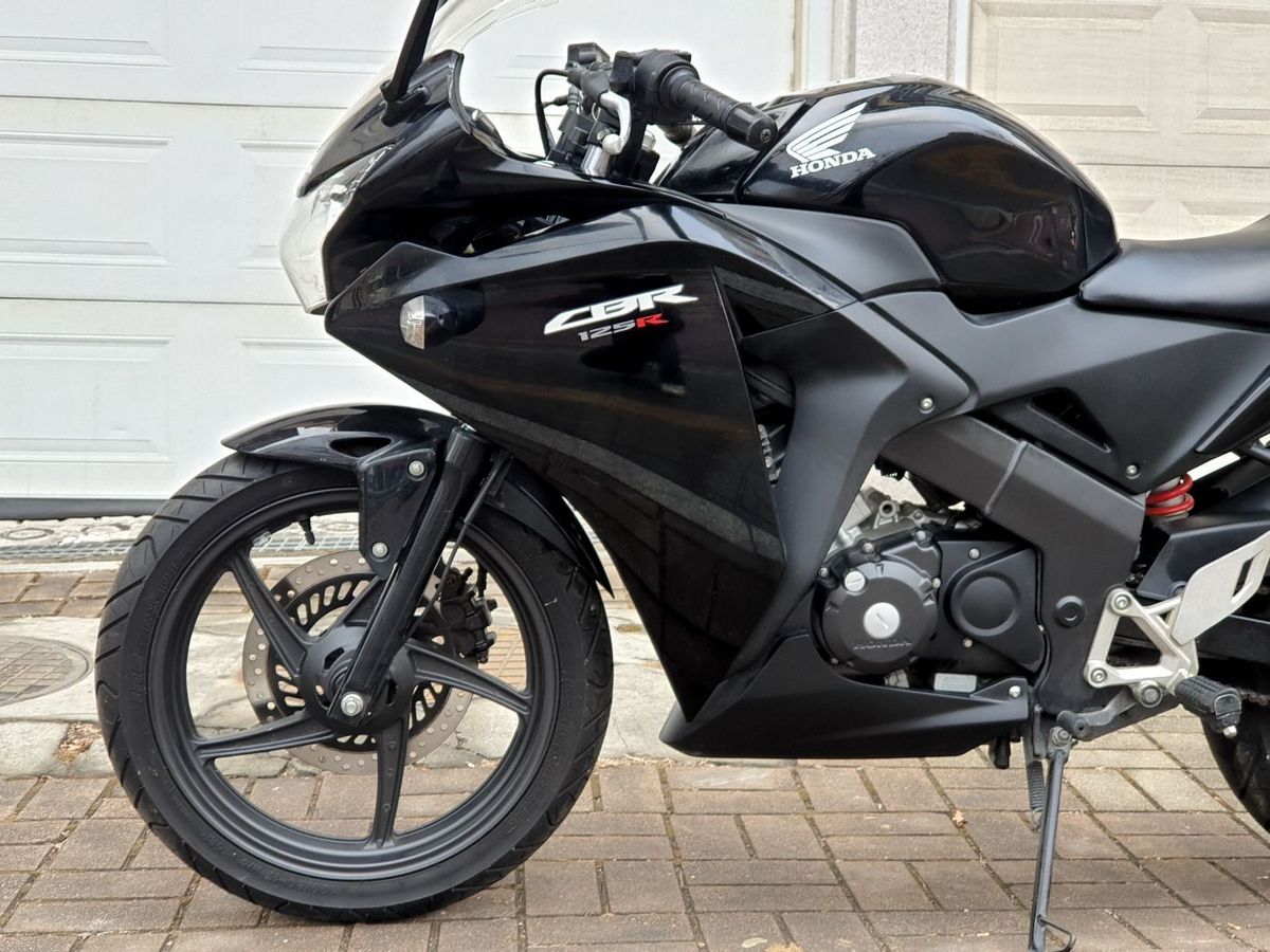 혼다 CBR 125 R 17