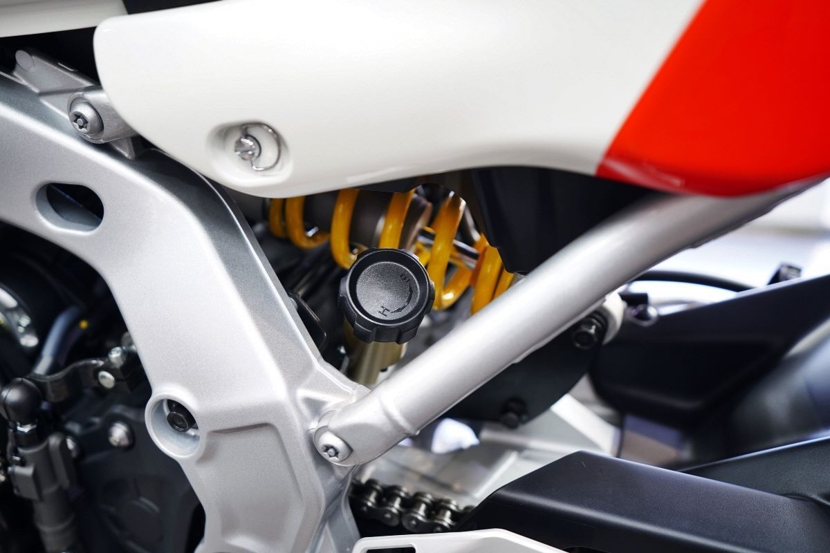 야마하 XSR 900 GP 18