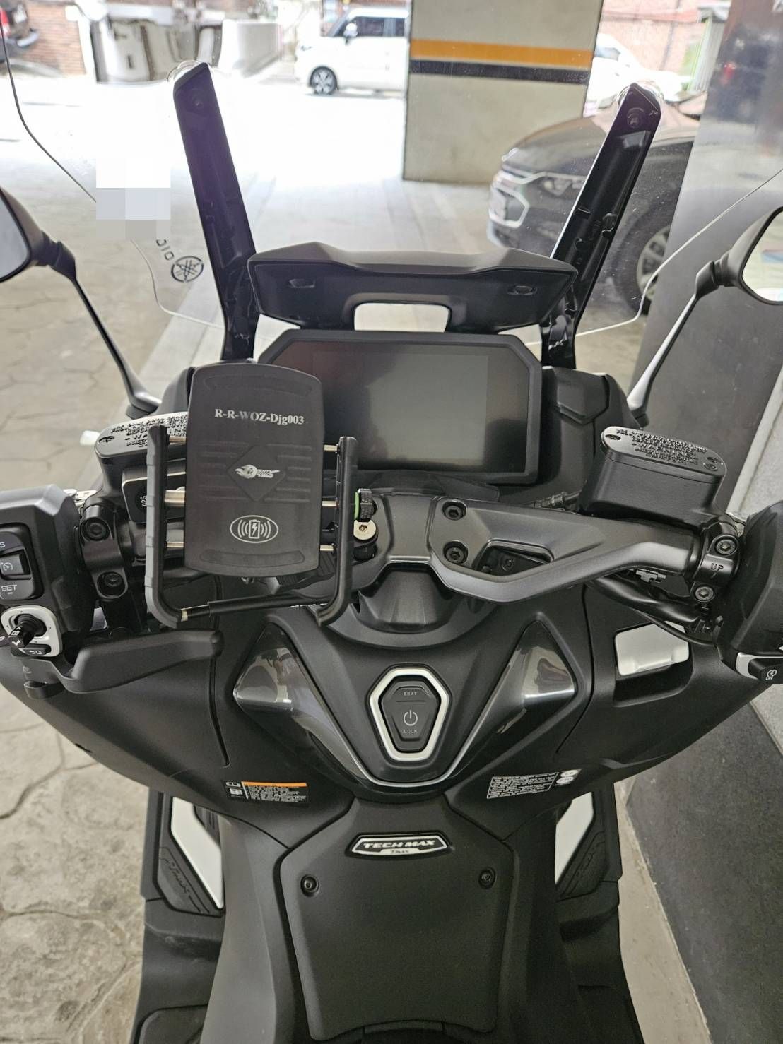 야마하 TMAX 560 4
