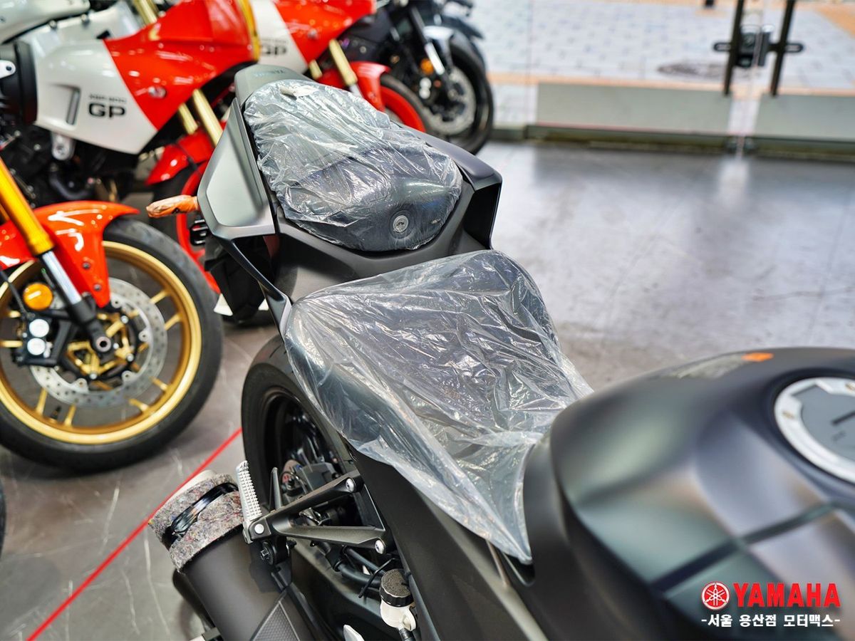 야마하 YZF R3 42