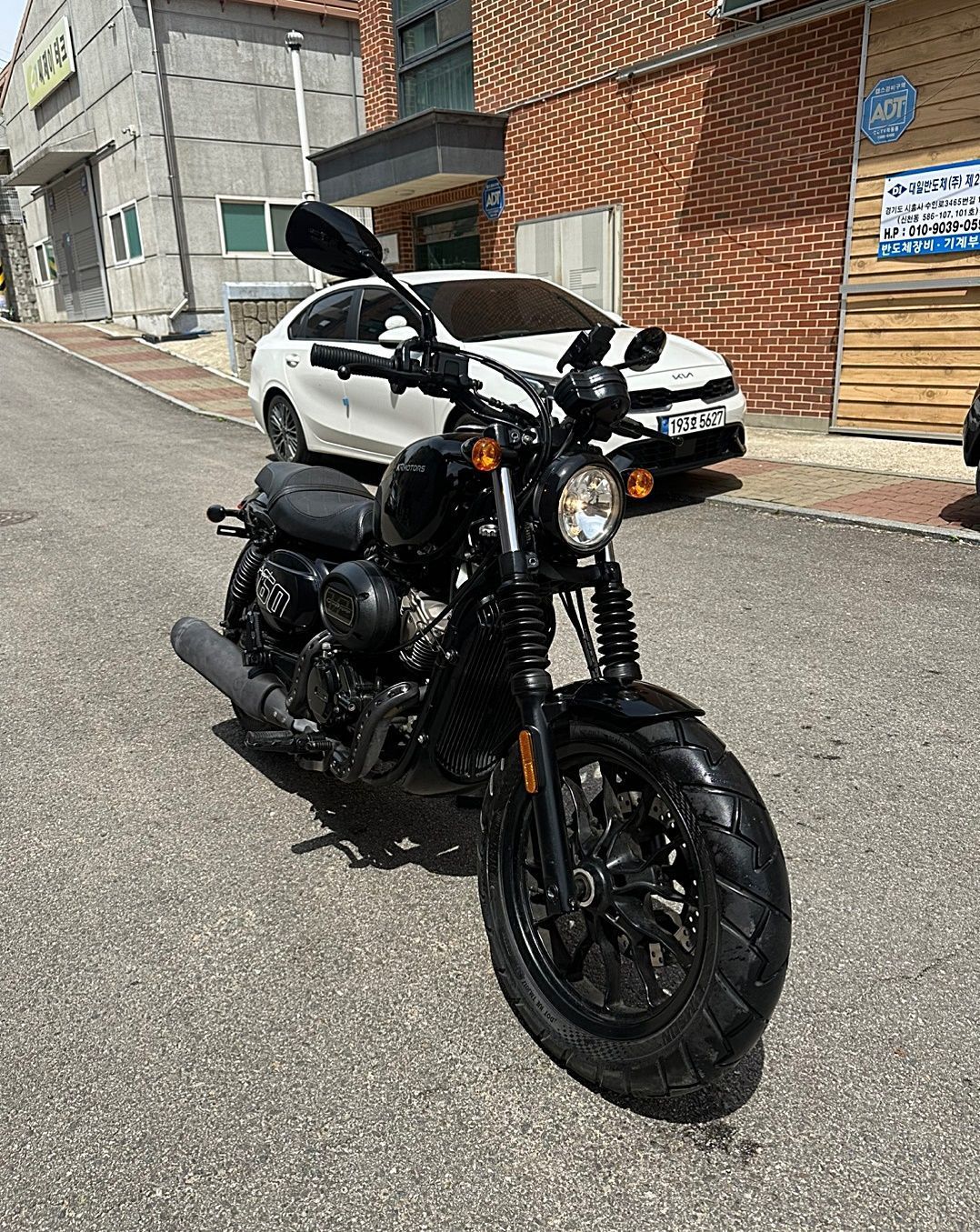 KR모터스 아퀼라 125 main