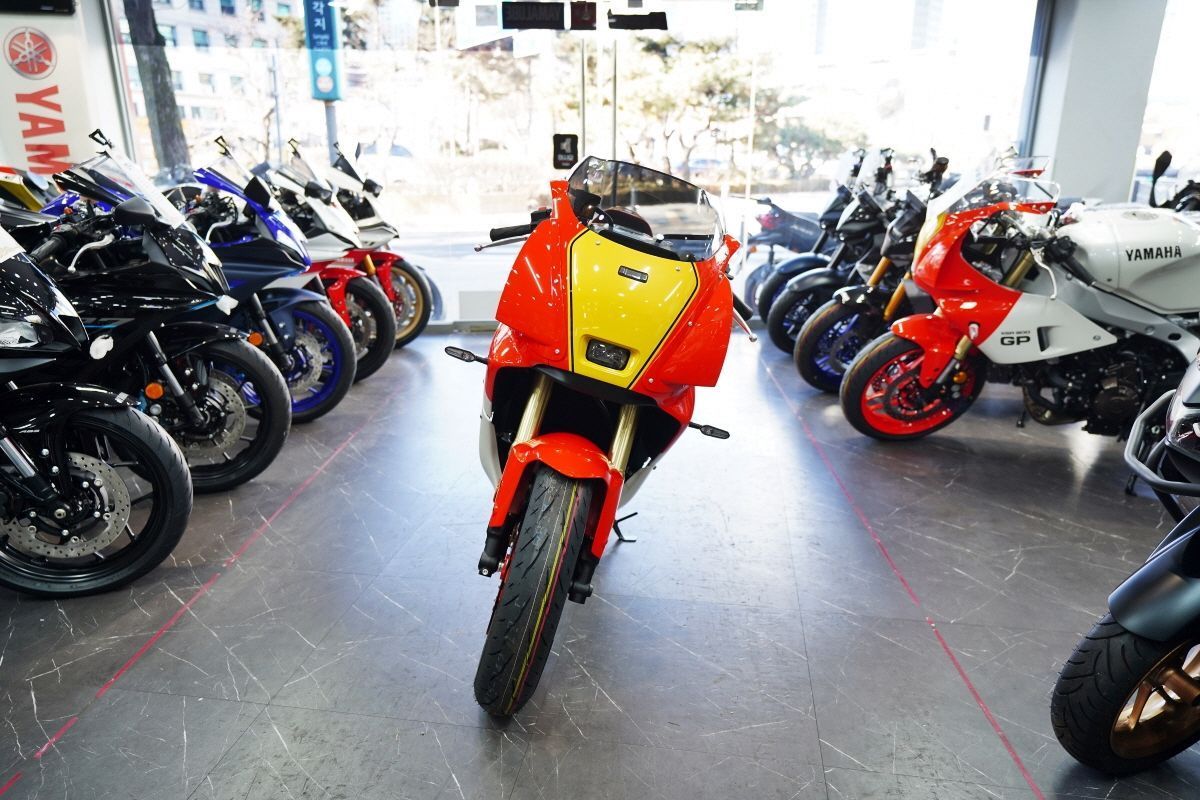 야마하 XSR 900 GP main