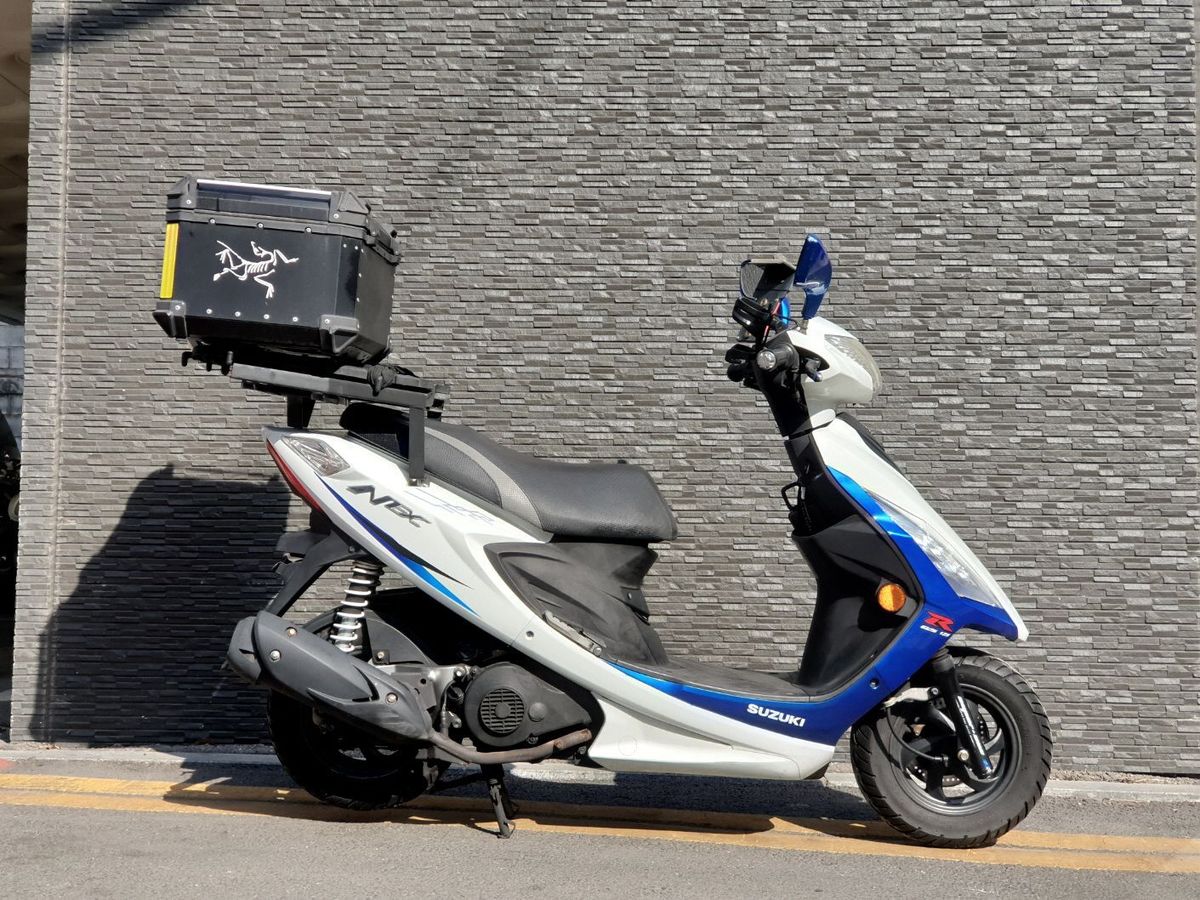 스즈키 GSR 125 NEX main