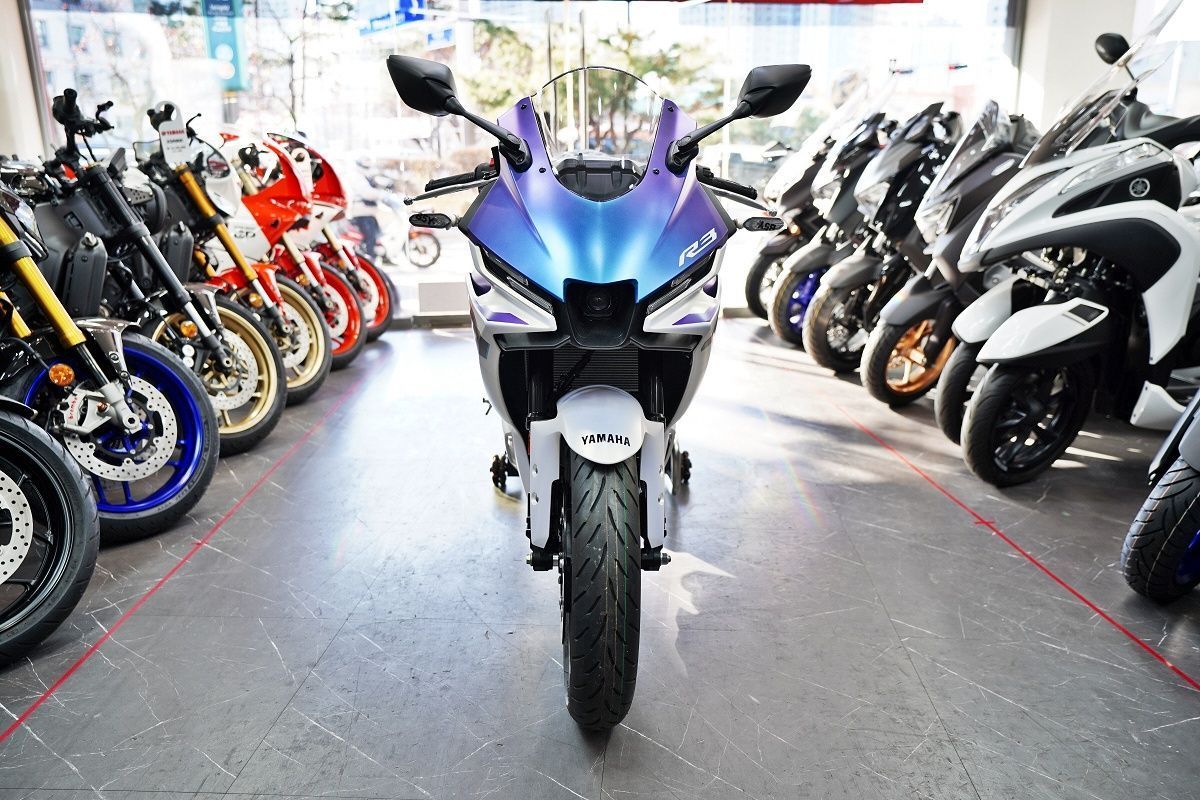 야마하 YZF R3 main