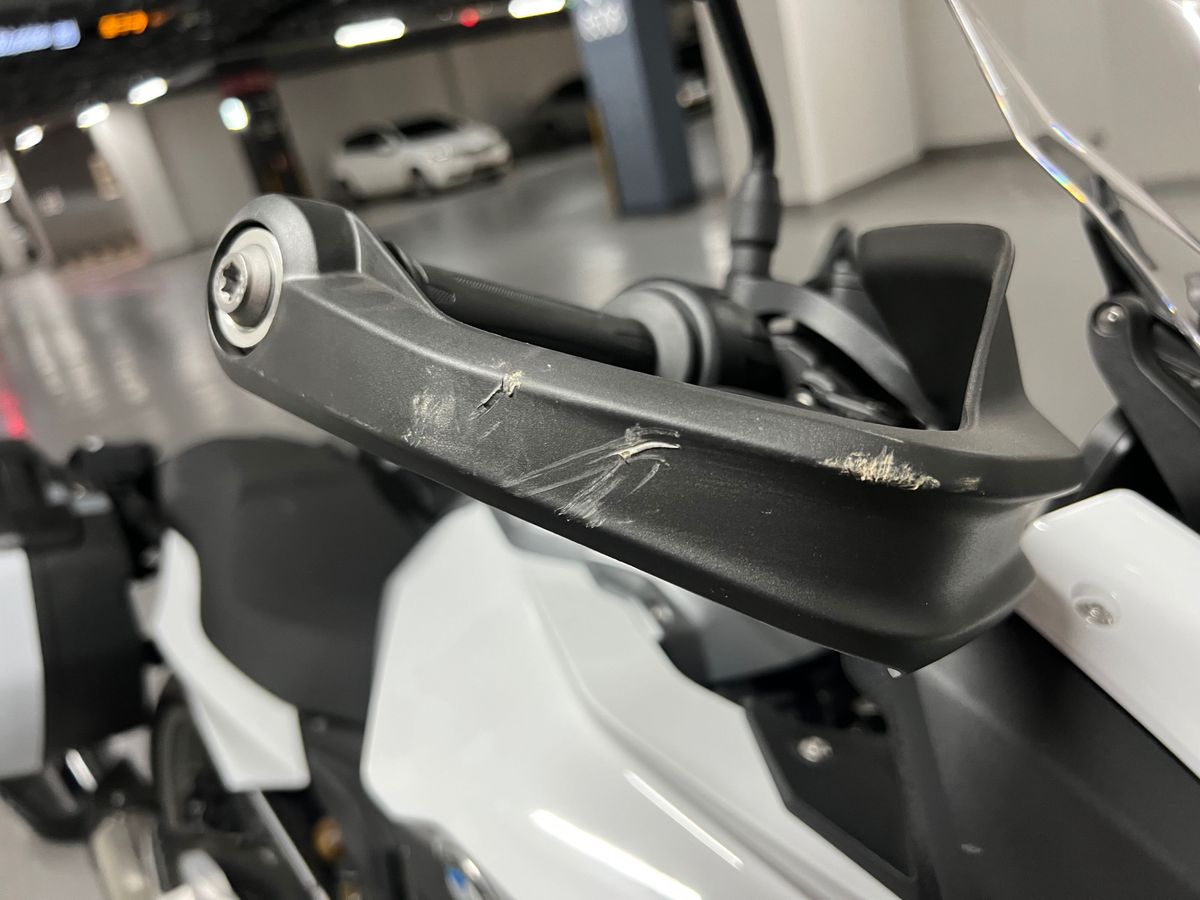 BMW F 900 XR 12