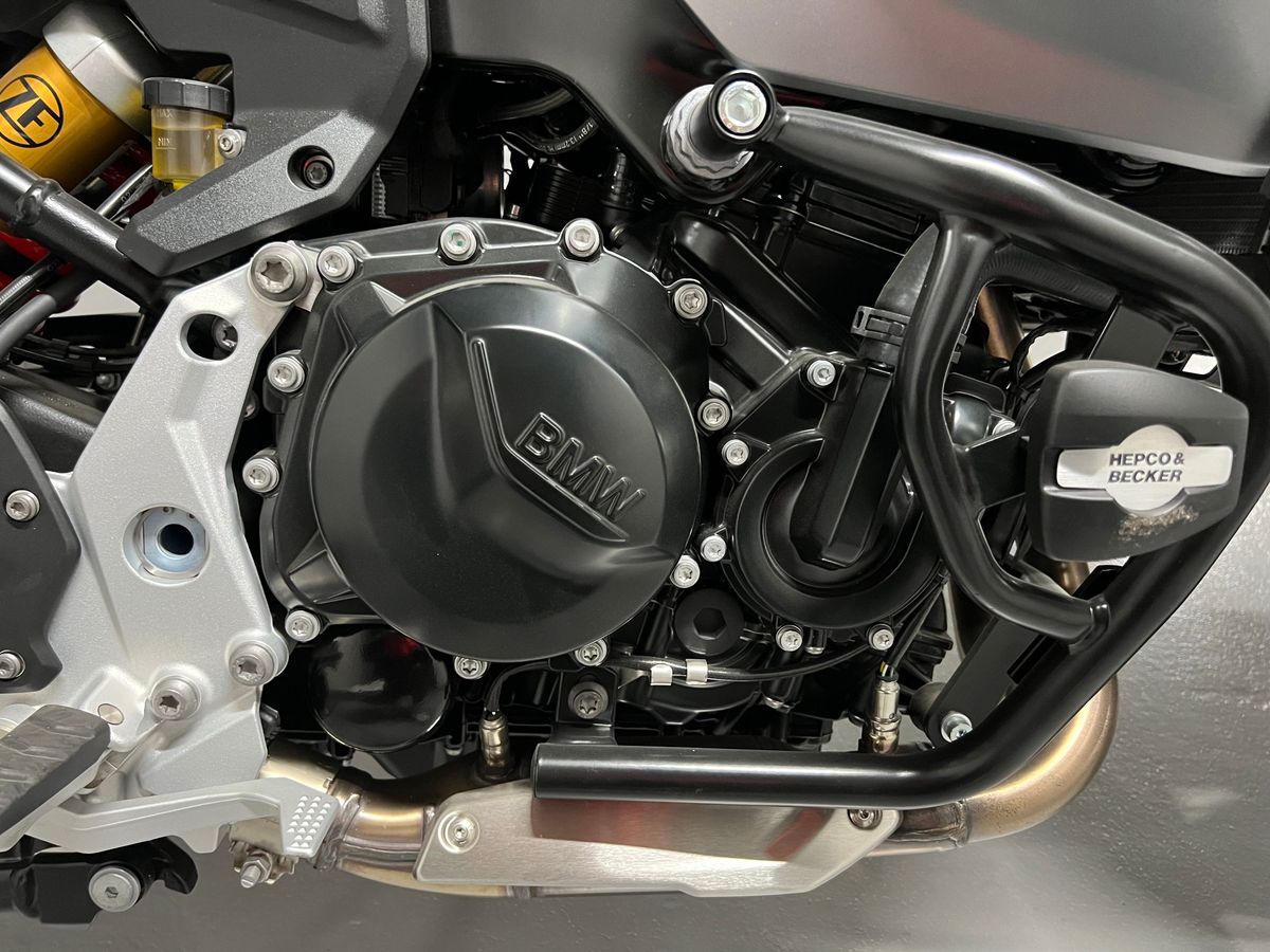 BMW F 900 XR 7