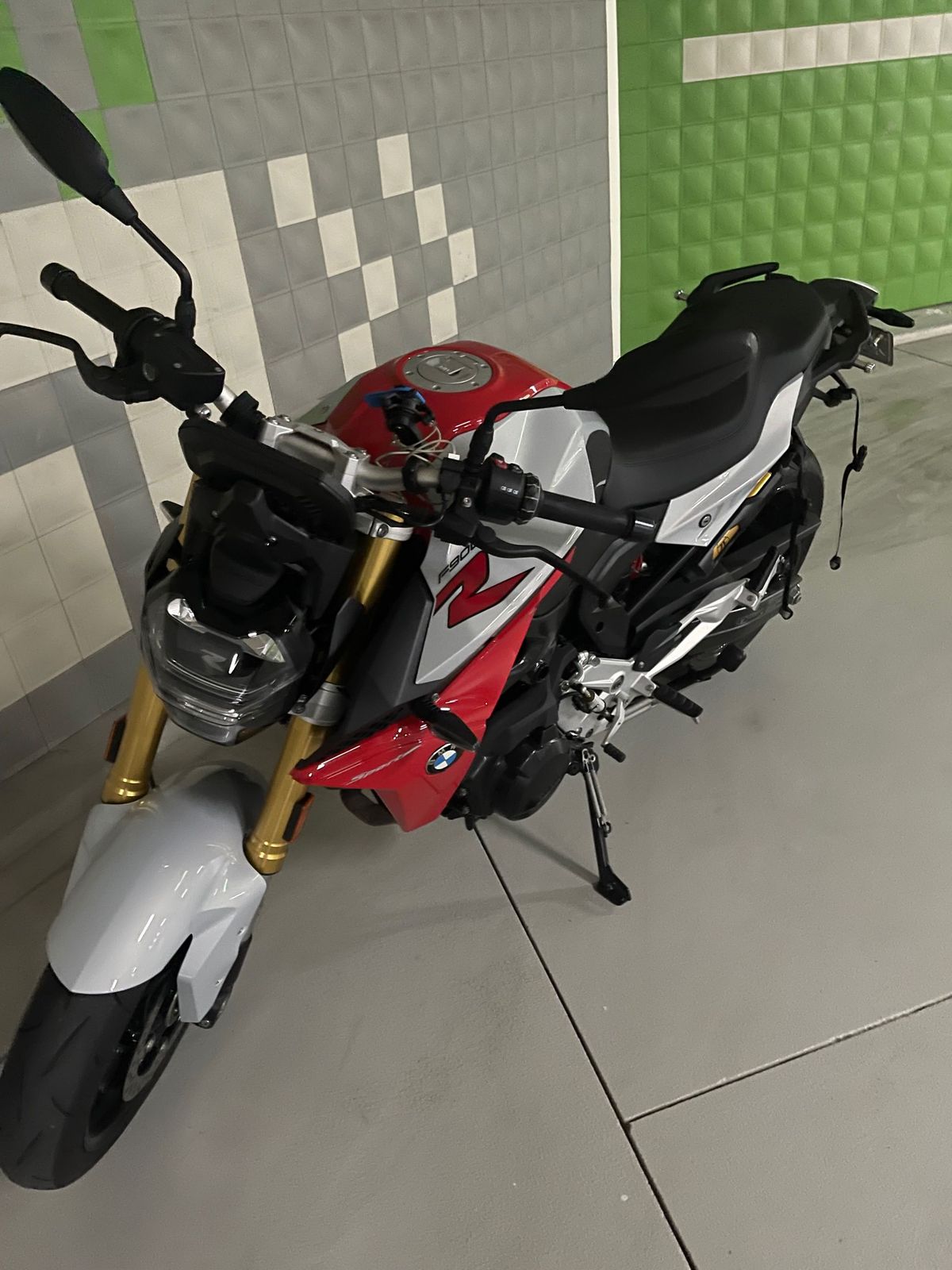 BMW F 900 R thumb 2