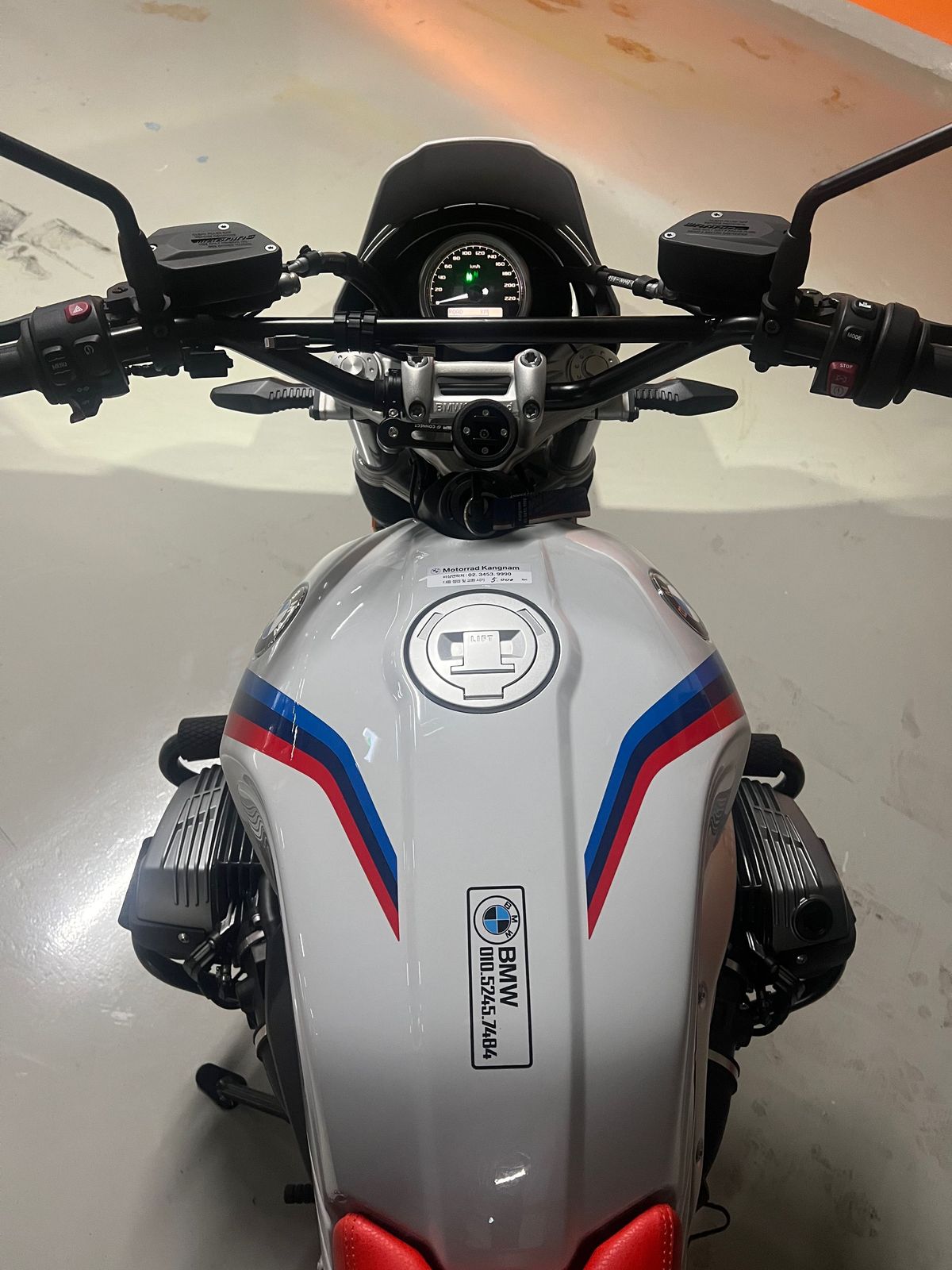 BMW R nine T 어반 GS 6