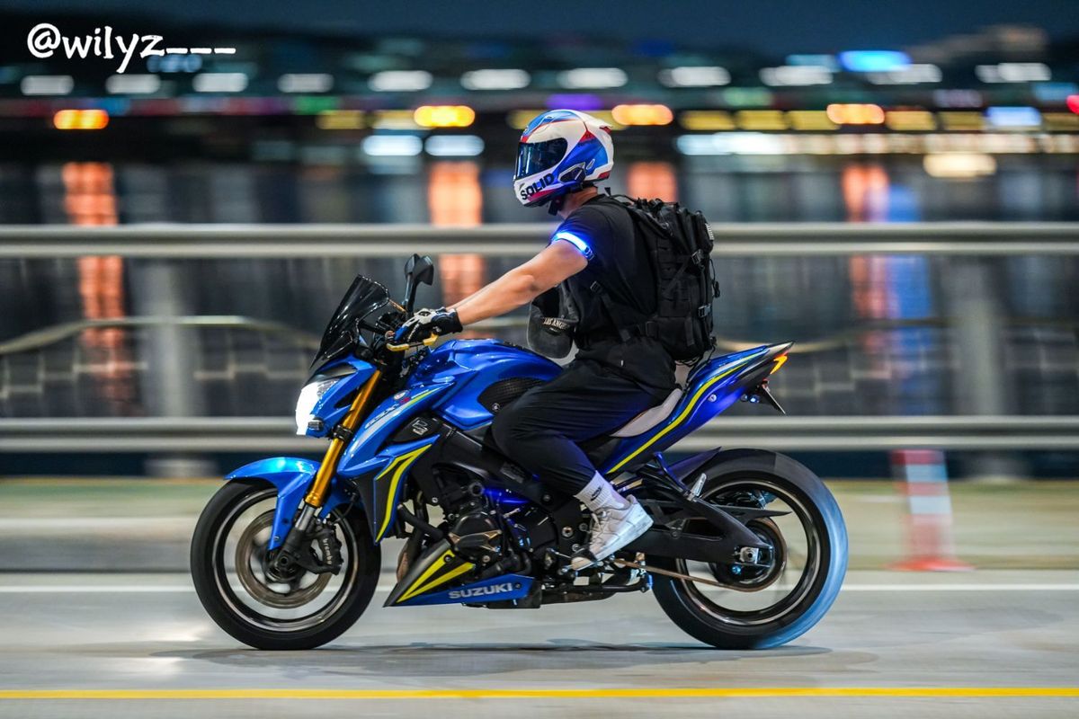 스즈키 GSX S 1000 main
