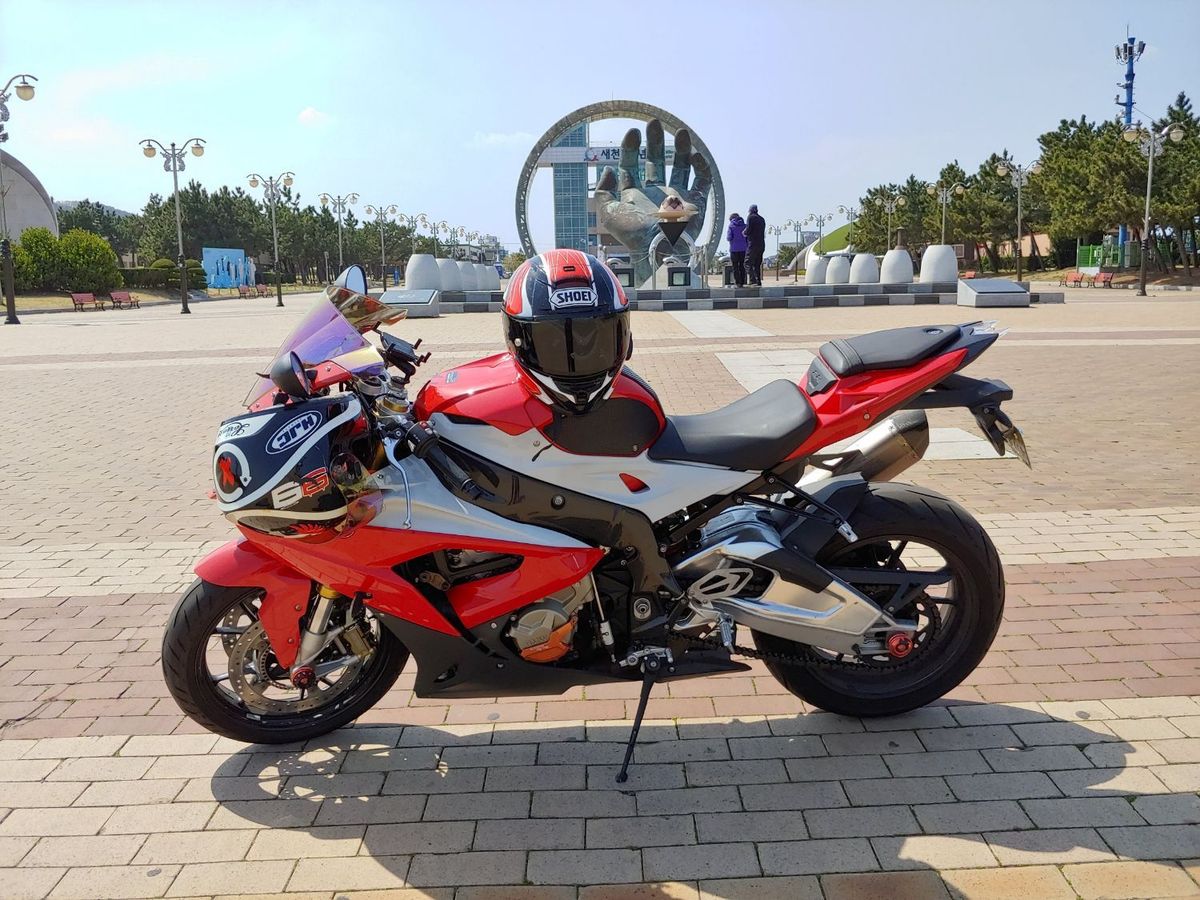BMW S 1000 RR thumb 2