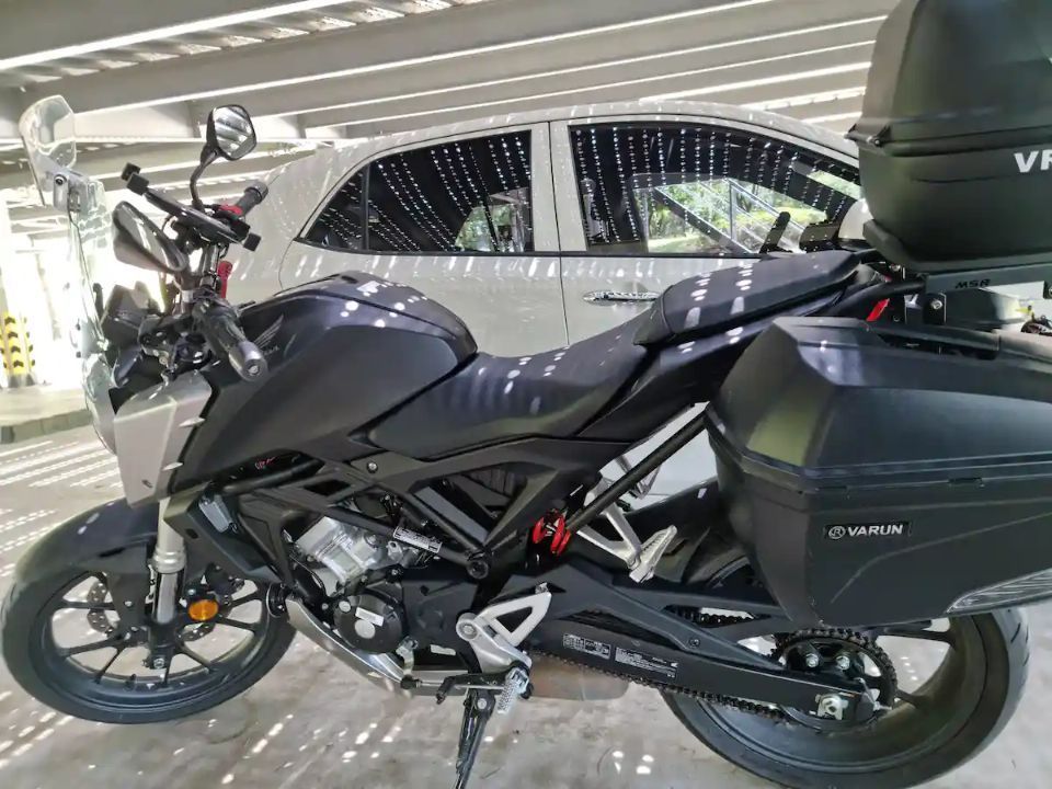 혼다 CB 125 R main