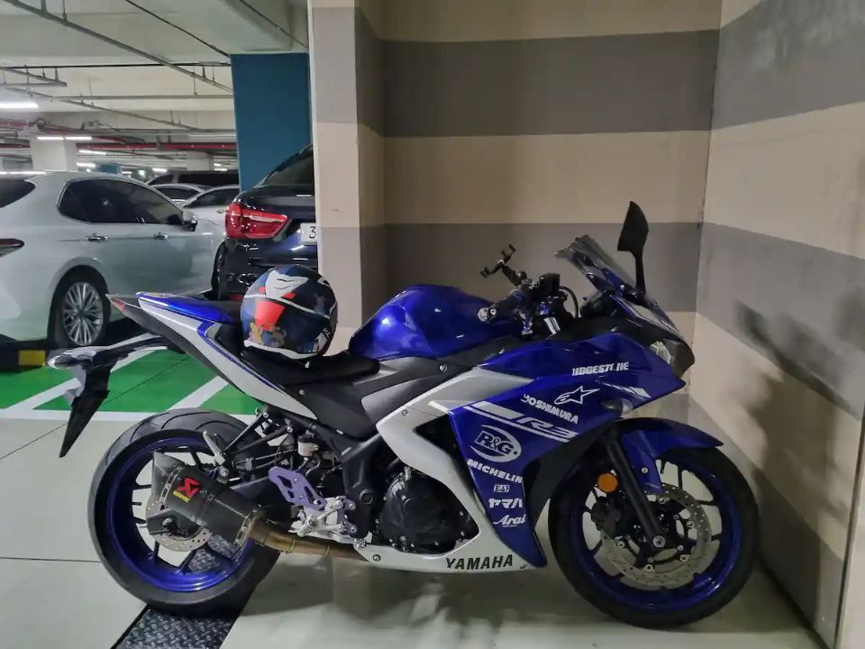 야마하 YZF R3 main