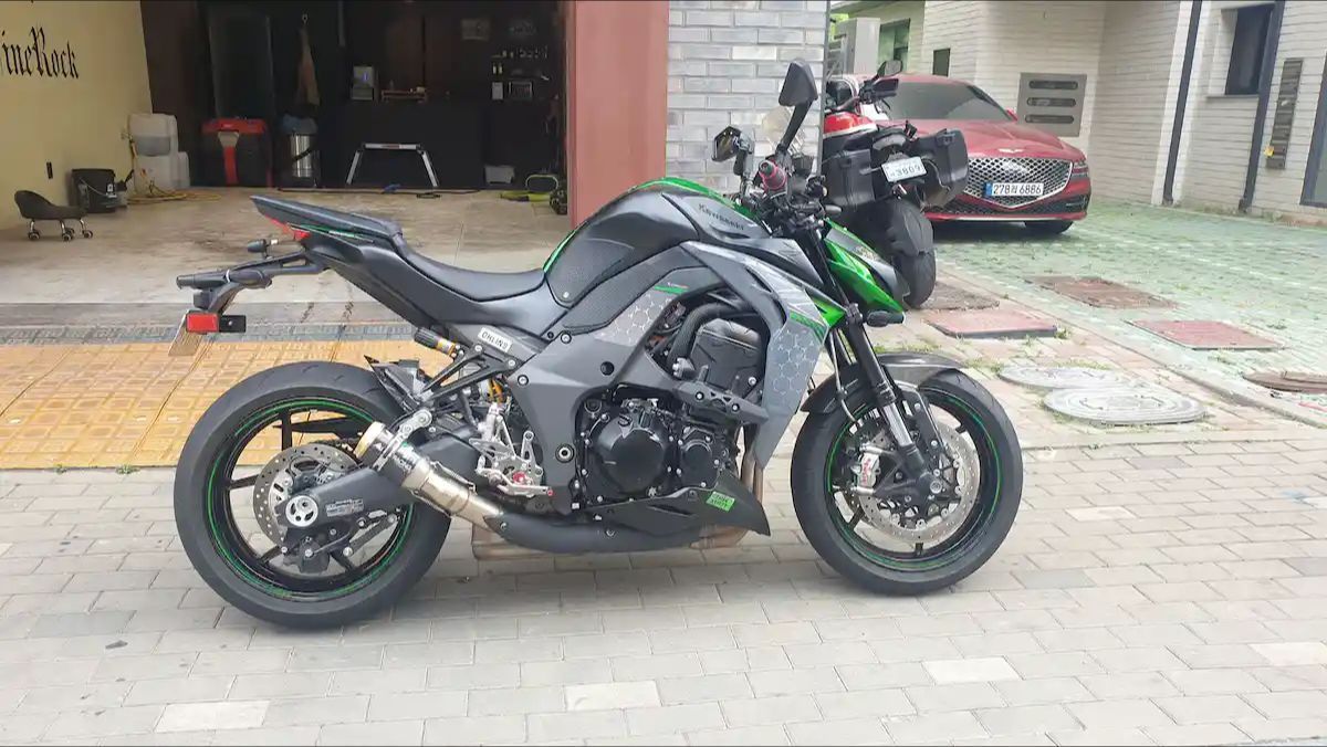 가와사키 Z 1000 R 에디션 main