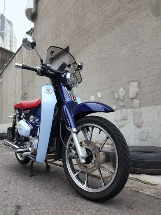 혼다 C 125 main