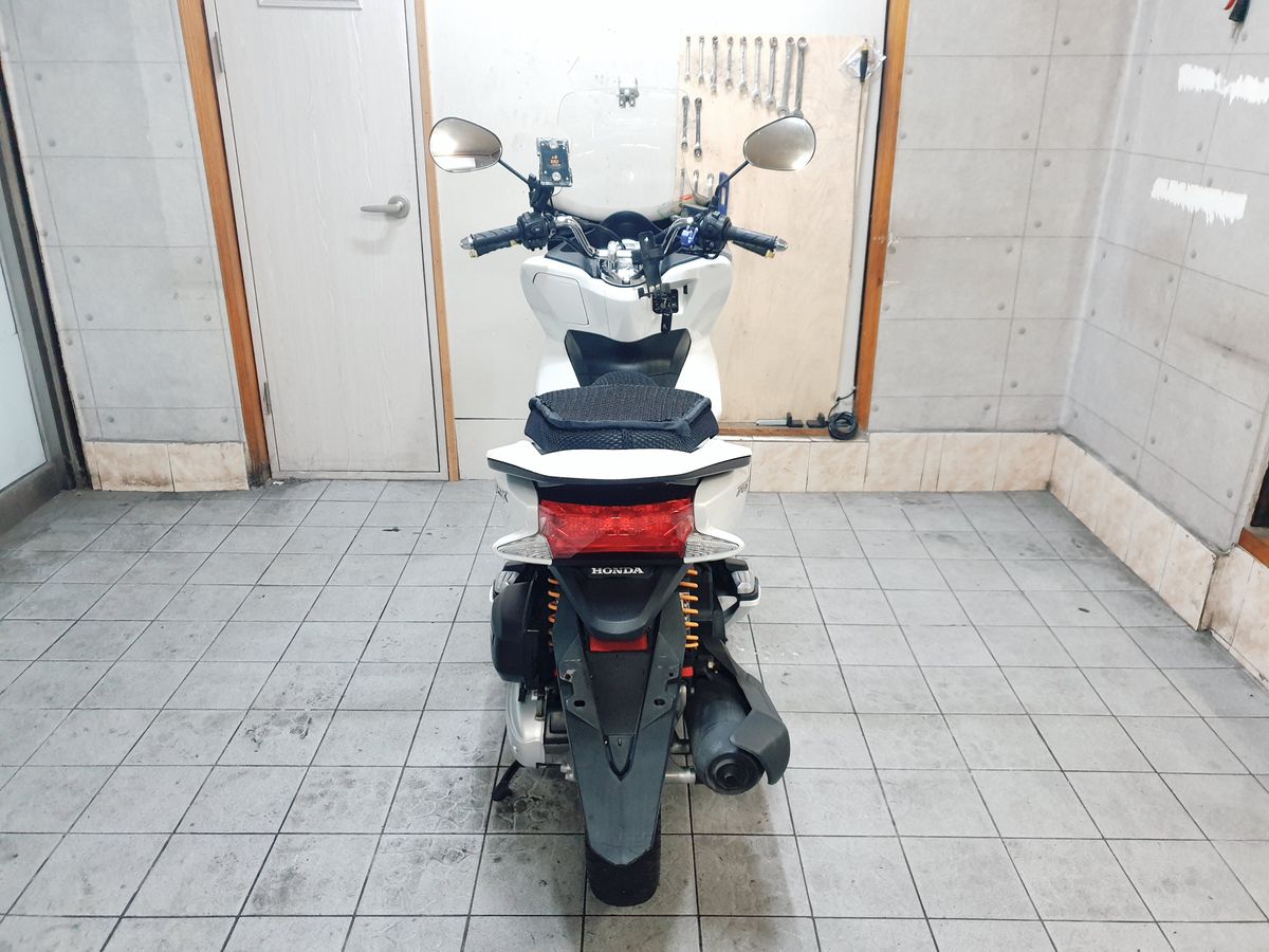혼다 PCX 150 6