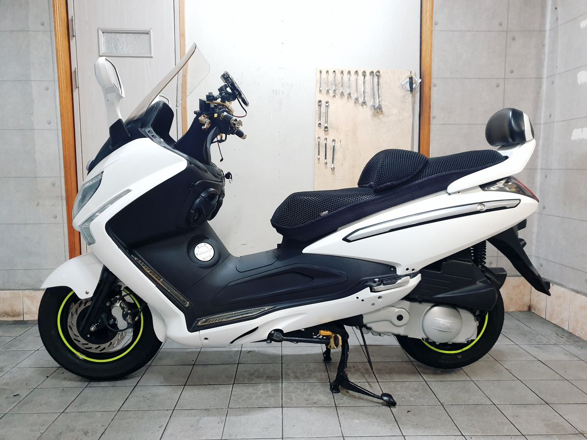 SYM 보이져 125 EFI 4