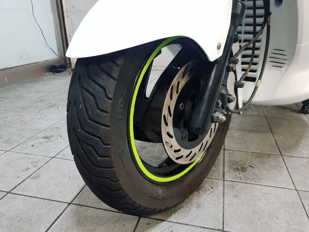 SYM 보이져 125 EFI 9