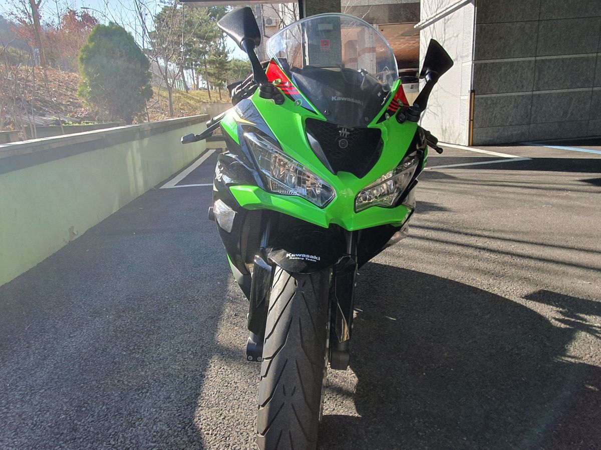 가와사키 닌자 ZX-6R more
