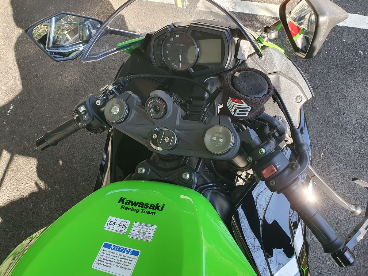 가와사키 닌자 ZX-6R more