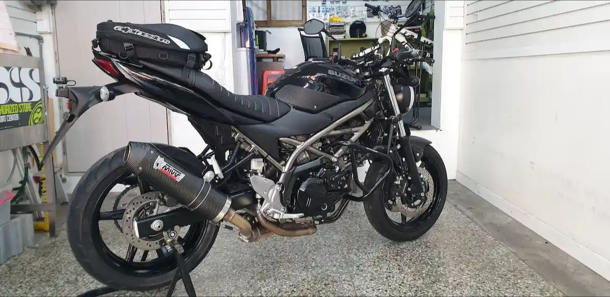 스즈키 SV 650 main