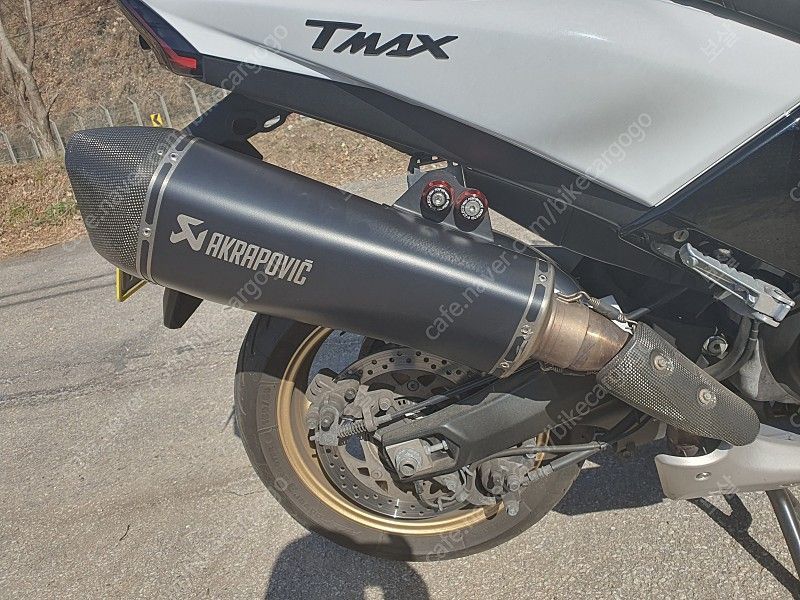 야마하 TMAX DX 8