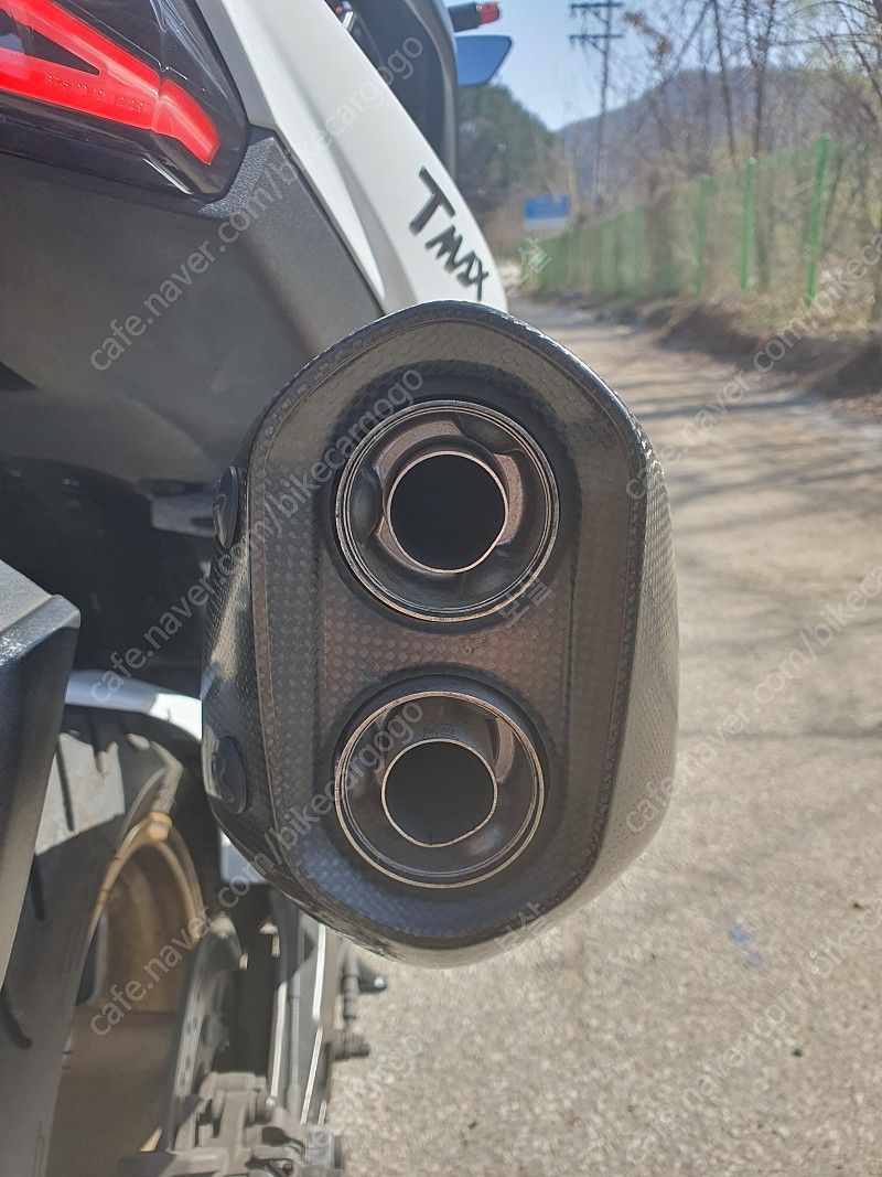 야마하 TMAX DX 9